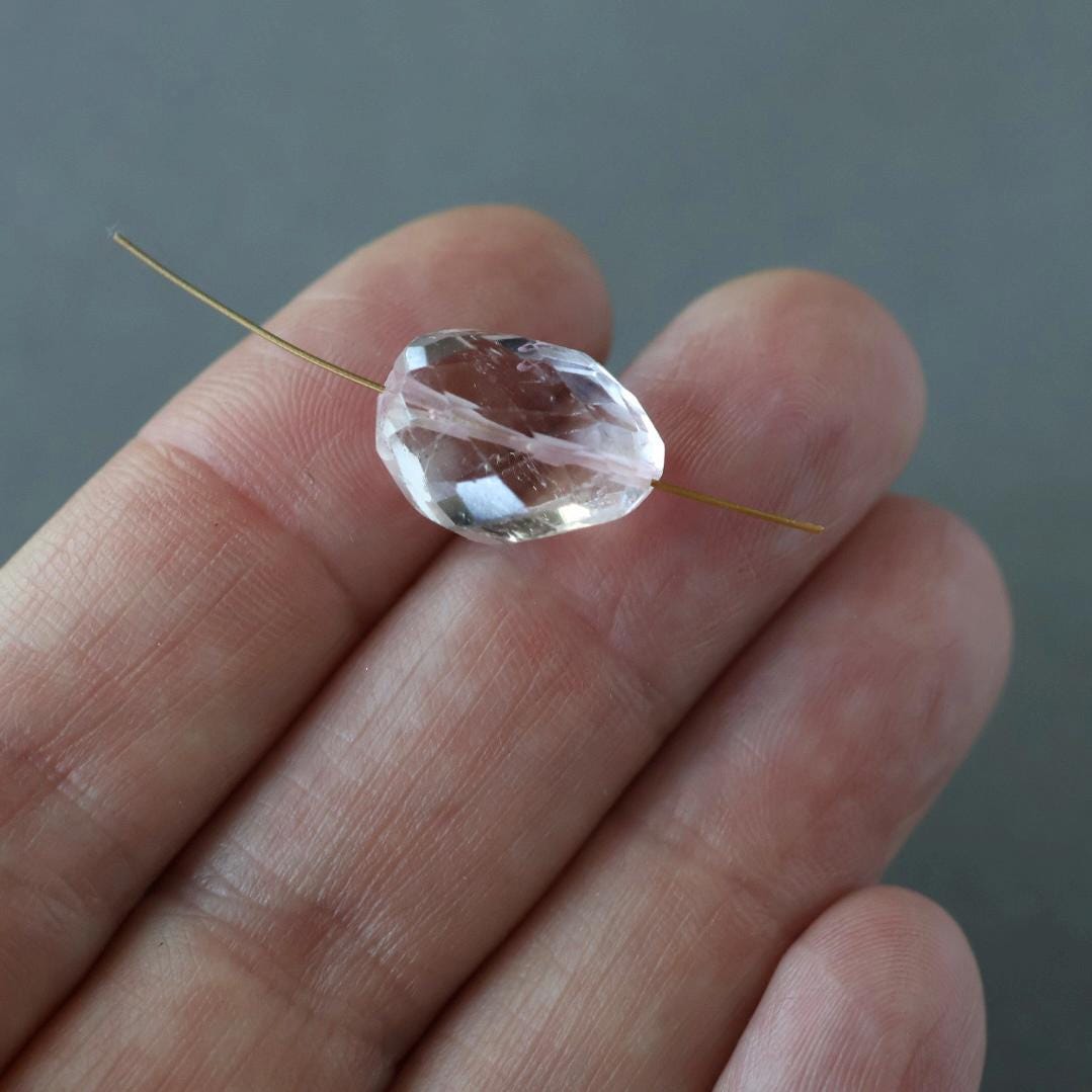 15x11mm Morganite Beads - Faceted Oval Natural Gemstone- 1 Pc