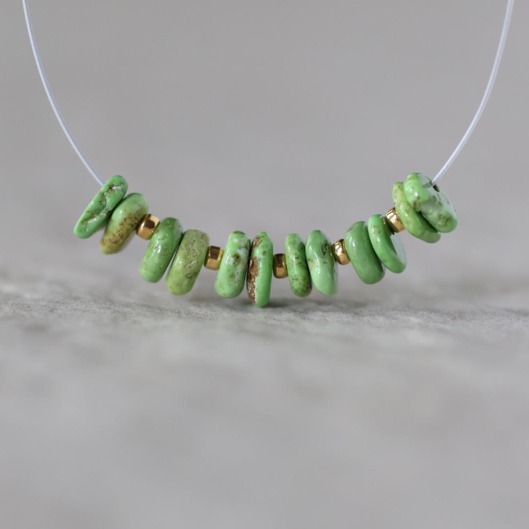 Rare Canada Gaspeite Chip Beads Nuggets Smooth 4-5mm 12 PCs Natural Green Gemstone Beads for DIY Jewelry Making Earrings Supplies