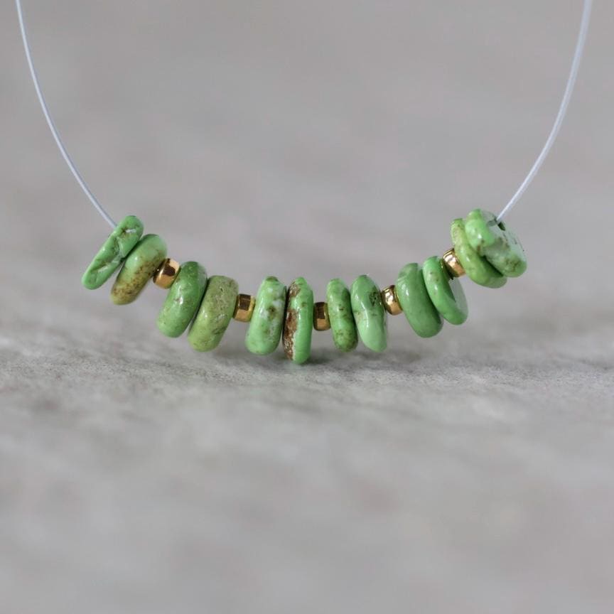 Rare Canada Gaspeite Chip Beads Nuggets Smooth 4-5mm 12 PCs Natural Green Gemstone Beads for DIY Jewelry Making Earrings Supplies
