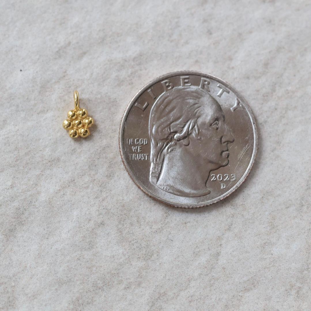 Tiny 5mm 22k Gold Vermeil Flower Charm Daisy Pendant 1 Piece for DIY Jewelry Making