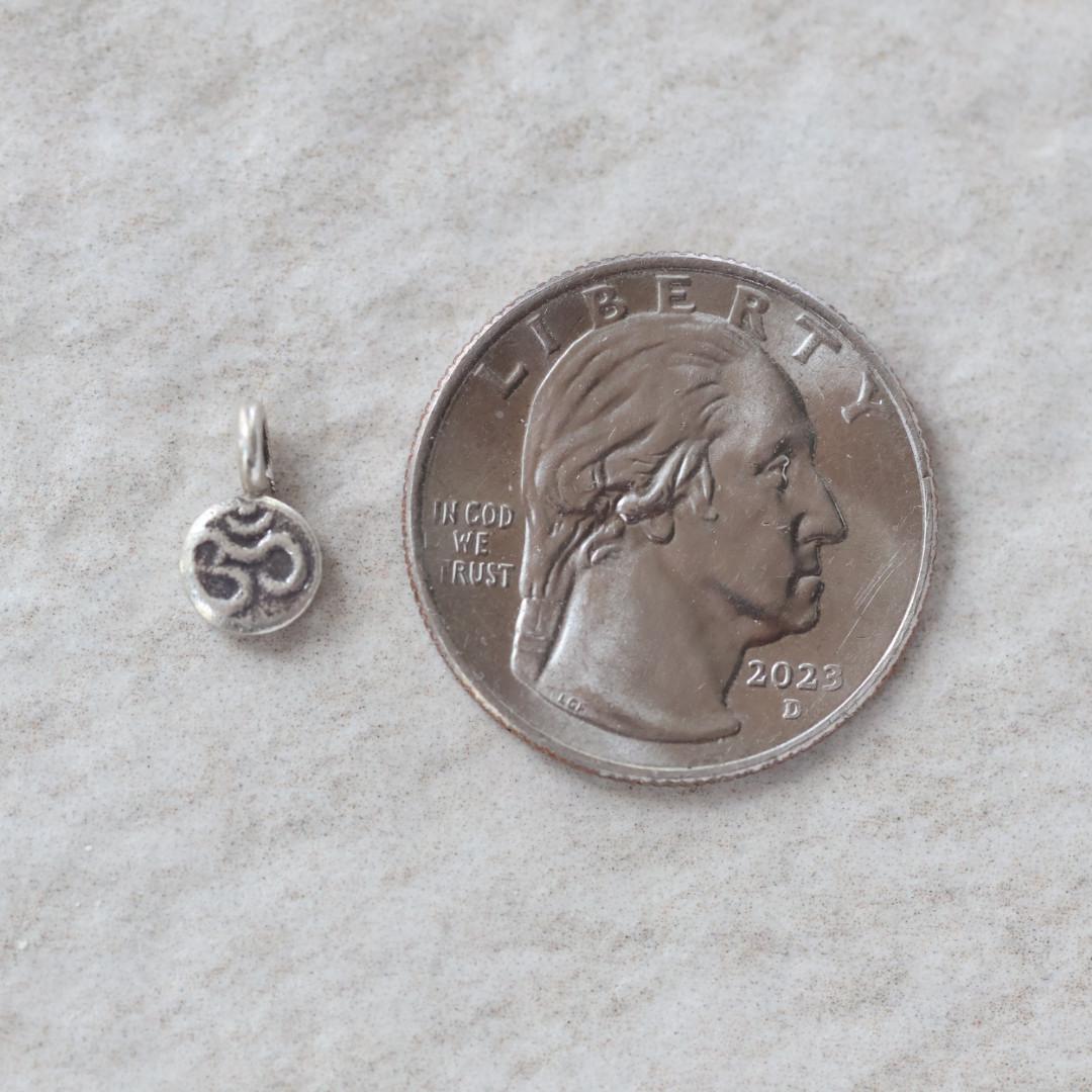 Tiny Thai Karen Hill Silver Ohm Charm Om Fine Silver Pendant 6mm 1 Piece for DIY Jewelry Making Earrings Pendant