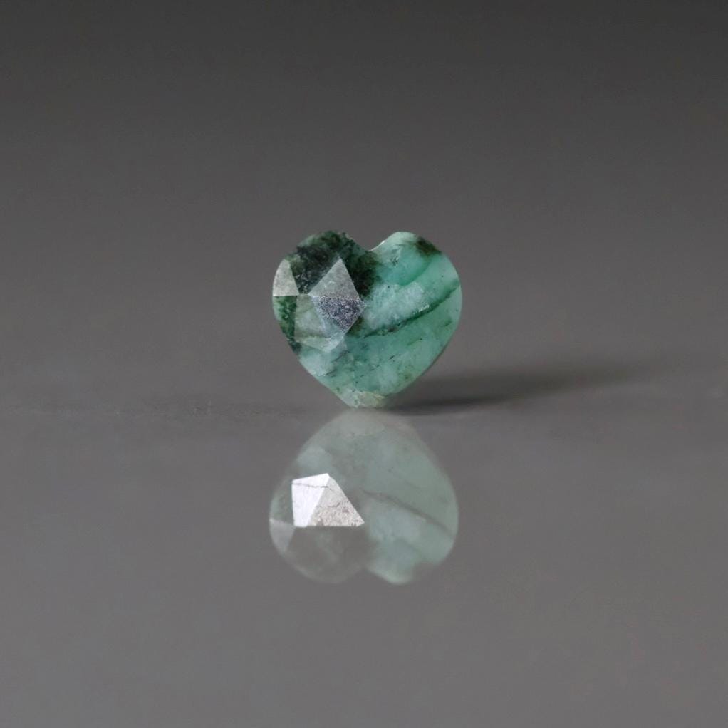 Natural Emerald Heart Bead Faceted 10mm Briolette Stone Gemstone Bead for DIY Jewelry Making Gift Beads May Birthstone