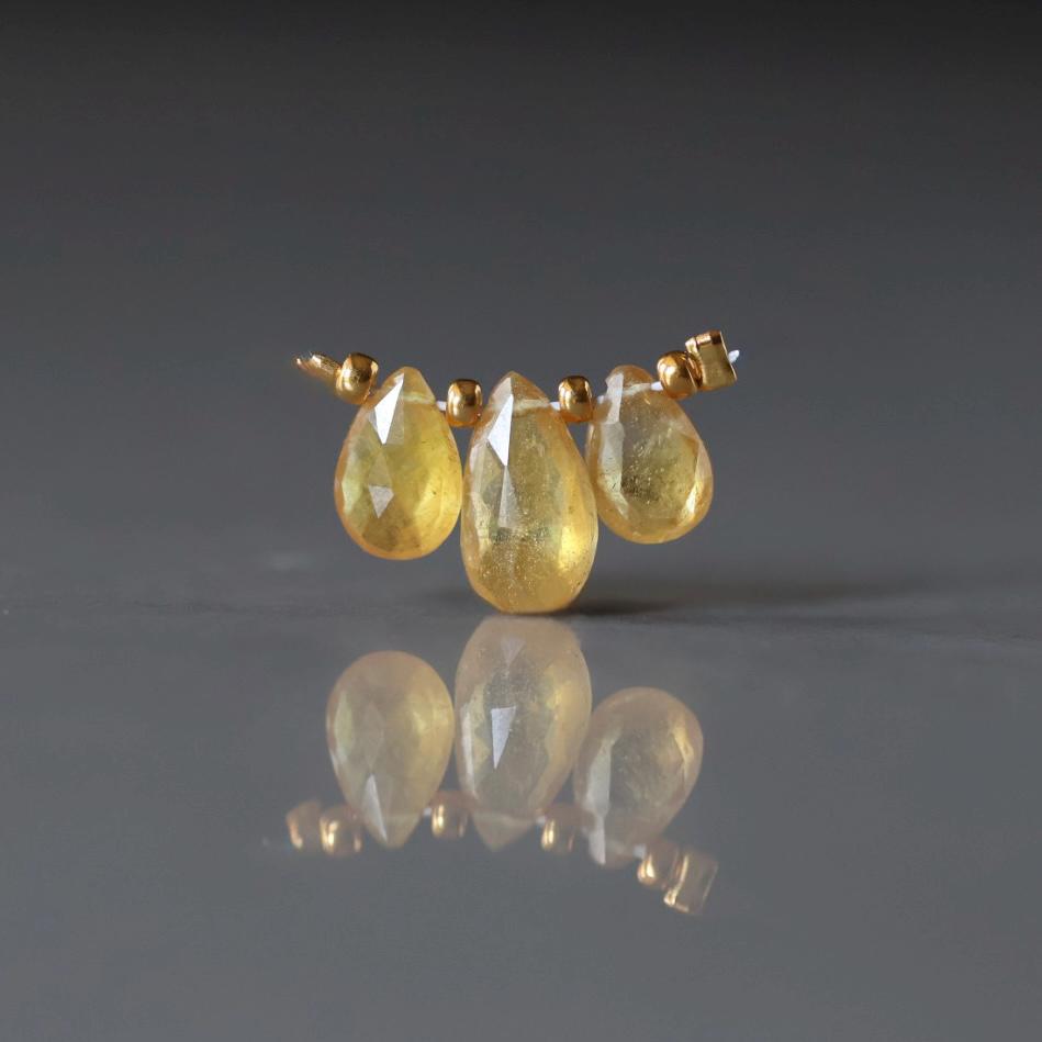 Natural Yellow Sapphire Beads Briolettes Pair Shape 3 Pcs 5-10mm Faceted Drops Sapphire Genuine Gemstone DIY Jewelry Earrings Pendant