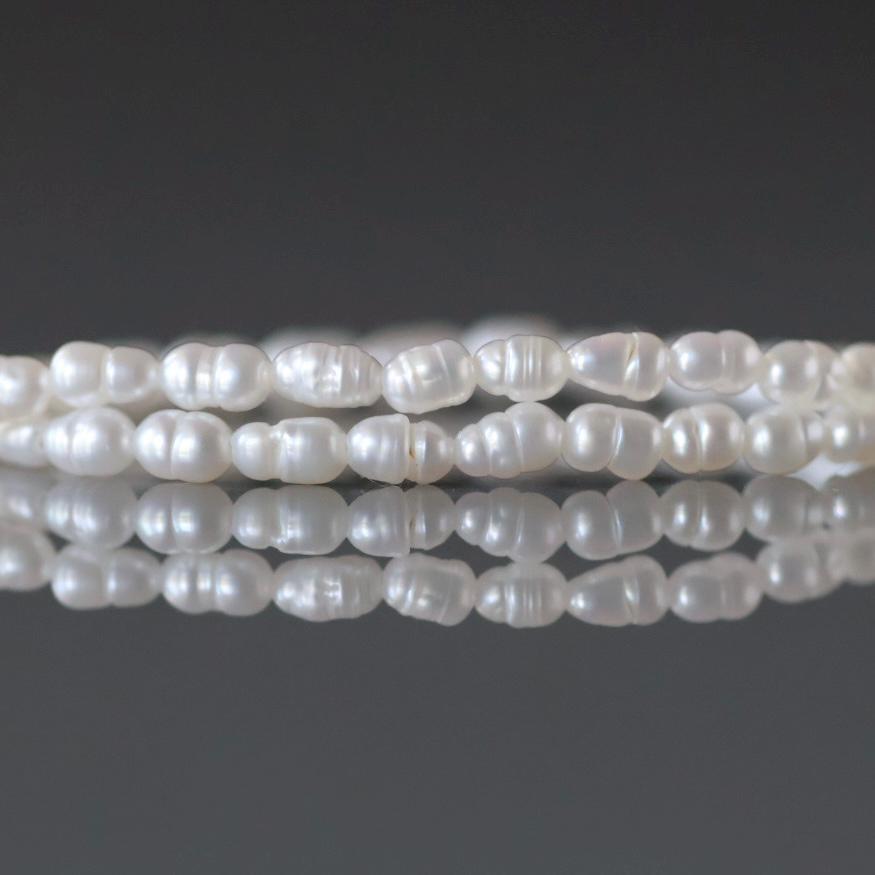 2.5mm Freshwater Pearl Beads - Tiny Rice Natural Pearl 13" Strand