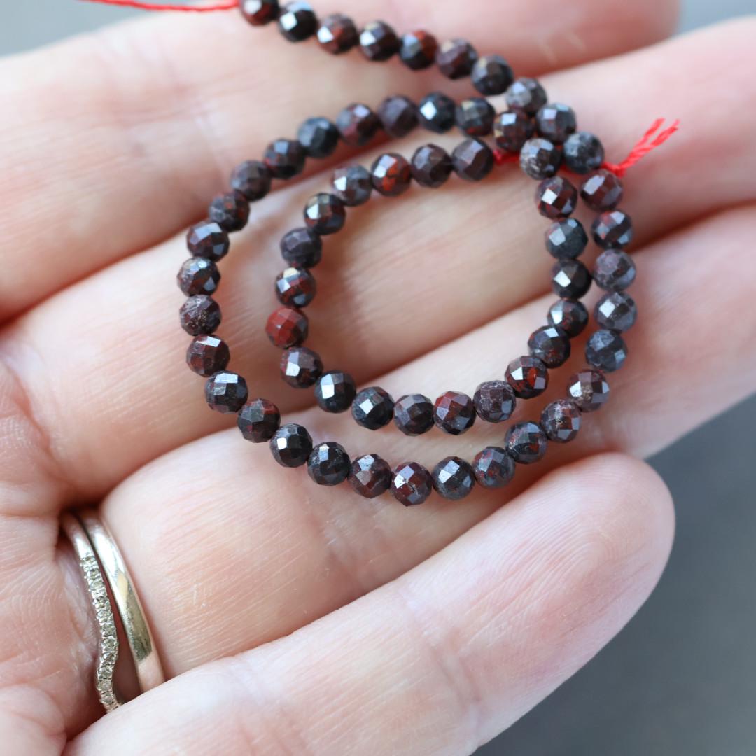3mm Brecciated Jasper in Hematite Beads – Faceted Round Micro Gemstone 7" Strand