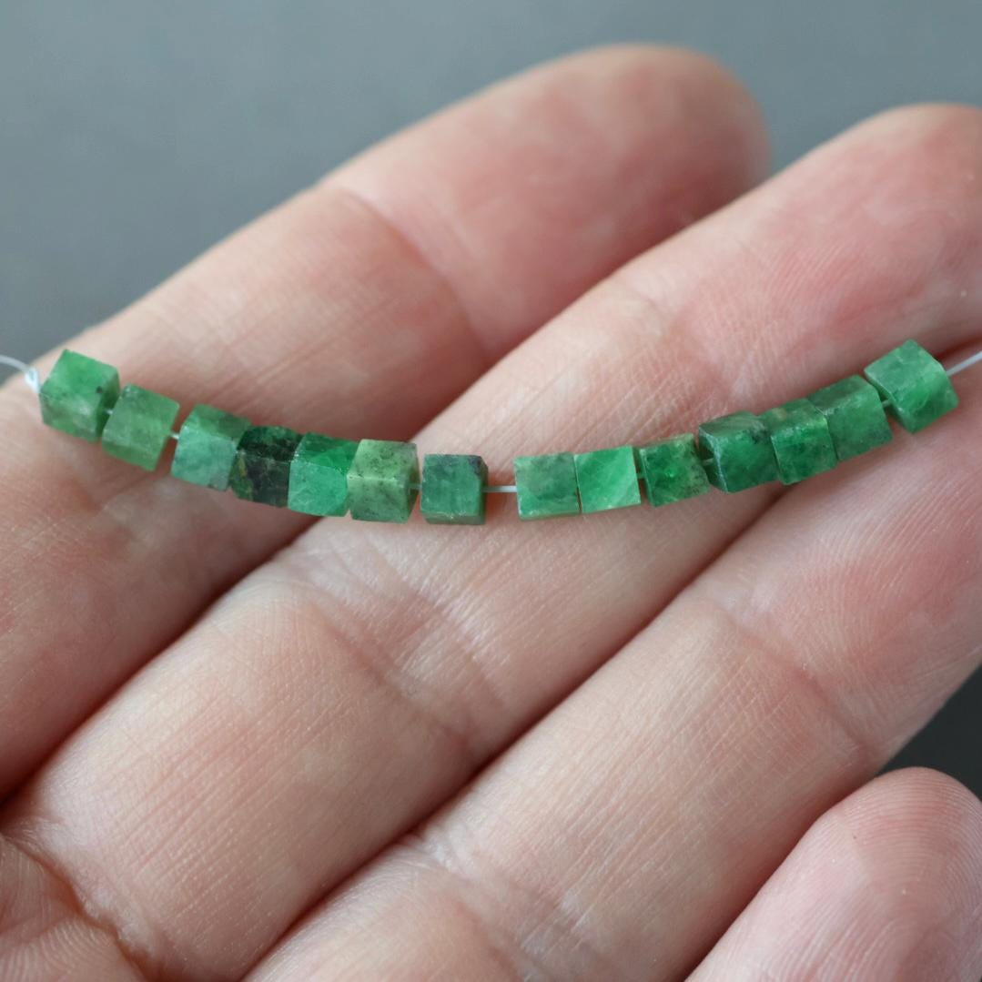 3mm Raw Tsavorite Garnet Cube Beads 14 Pcs Natural Tsavorite Green Garnet Gemstone Beads Crystal Beading Crafter Gift January Birthstone