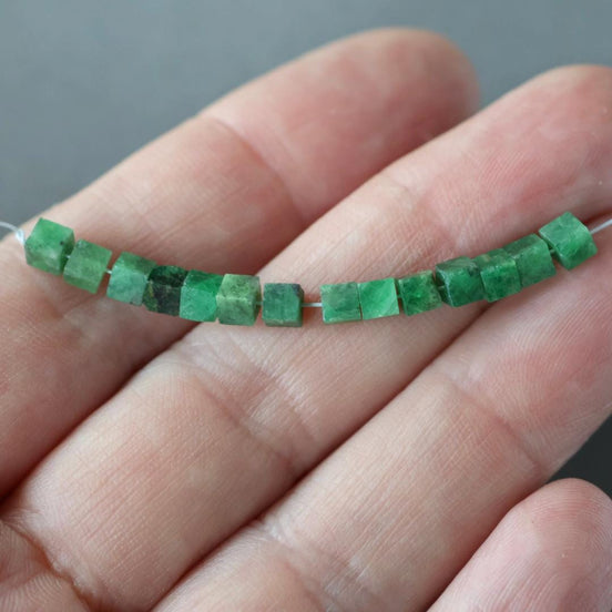 3mm Raw Tsavorite Garnet Cube Beads 14 Pcs Natural Tsavorite Green Garnet Gemstone Beads Crystal Beading Crafter Gift January Birthstone