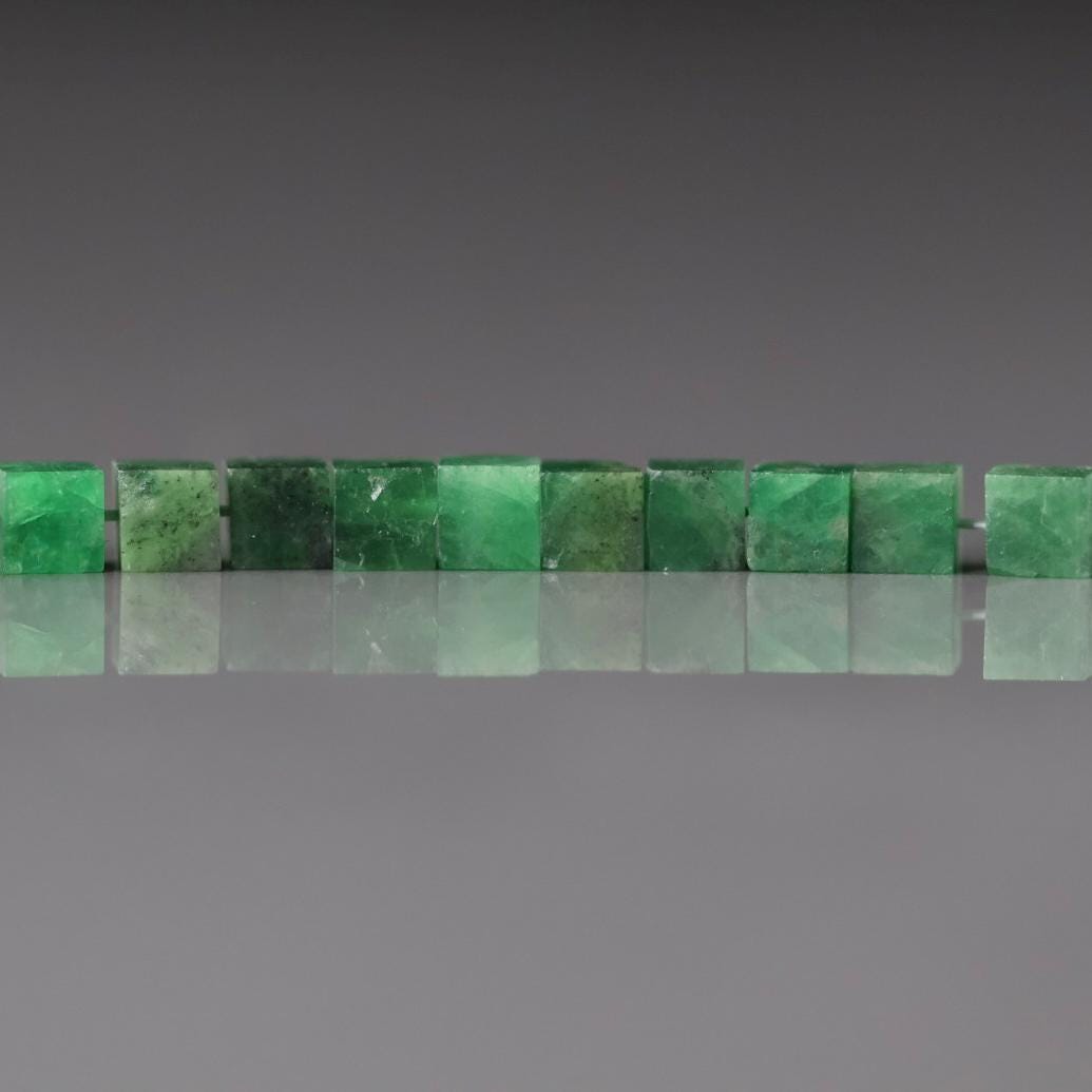 3mm Raw Tsavorite Garnet Cube Beads 14 Pcs Natural Tsavorite Green Garnet Gemstone Beads Crystal Beading Crafter Gift January Birthstone