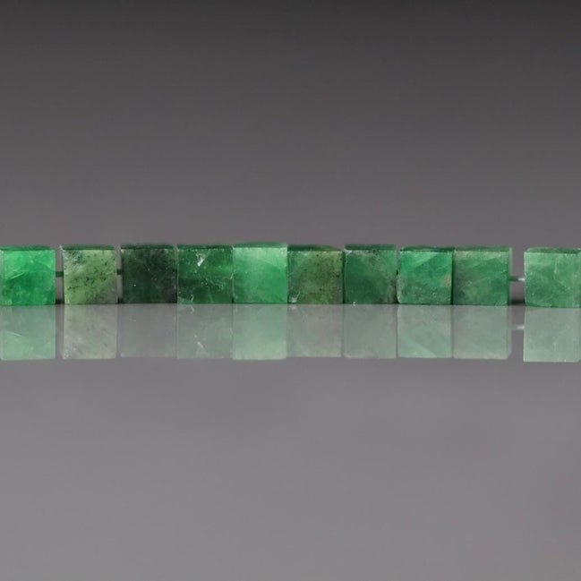 3mm Raw Tsavorite Garnet Cube Beads 14 Pcs Natural Tsavorite Green Garnet Gemstone Beads Crystal Beading Crafter Gift January Birthstone