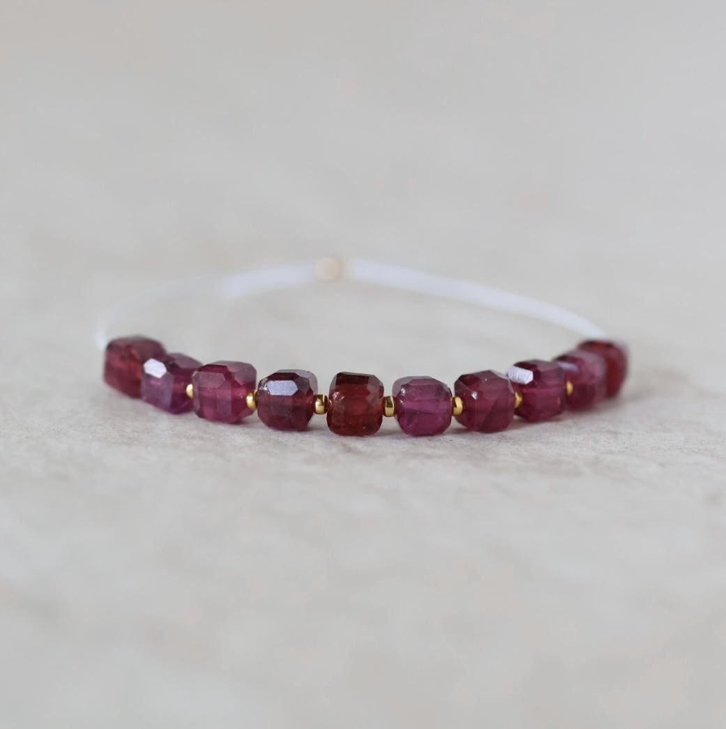 4.5mm Berry Garnet Cube Beads Faceted Natural Rhodolite Garnet Gemstone Beads for DIY Jewelry Making