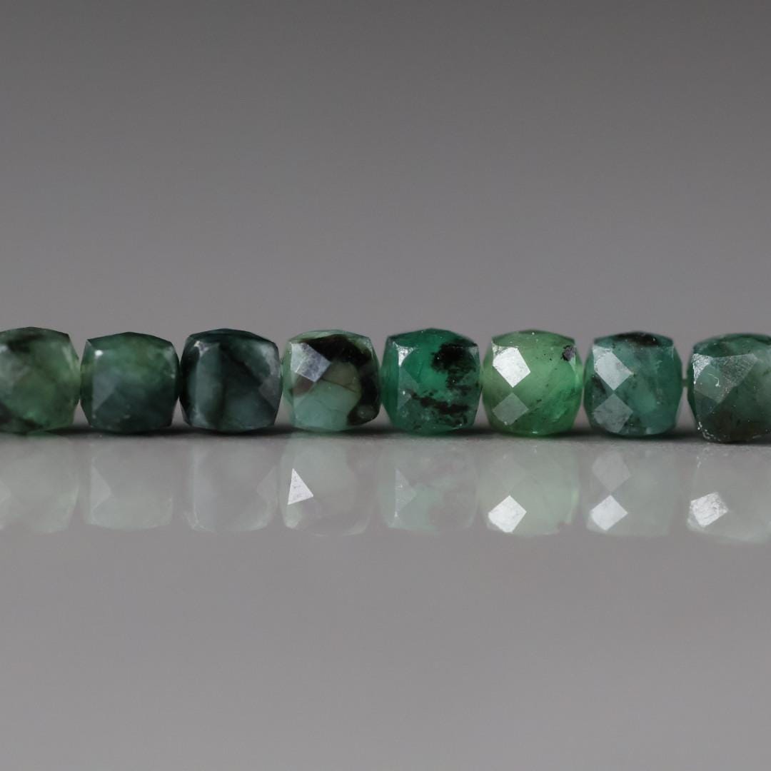 4mm AAA Natural Emerald Beads Cube Faceted 10 PCs Raw Emerald Genuine Gemstone Beads Genuine Emerald for Jewelry Making Beading Craft Gift