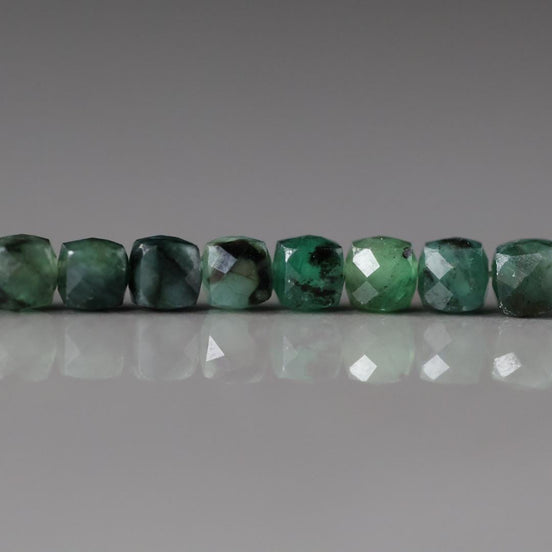 4mm AAA Natural Emerald Beads Cube Faceted 10 PCs Raw Emerald Genuine Gemstone Beads Genuine Emerald for Jewelry Making Beading Craft Gift