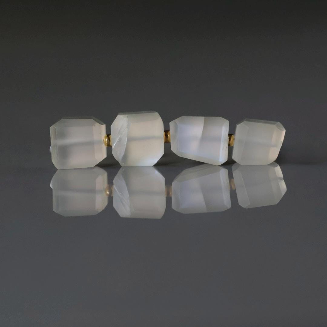 7mm 8mm AAA Ceylon White Moonstone Beads Nuggets Chunks 4 Pcs Gemstone Beads for Silk Knotting Jewelry Making DIY Necklace Earrings