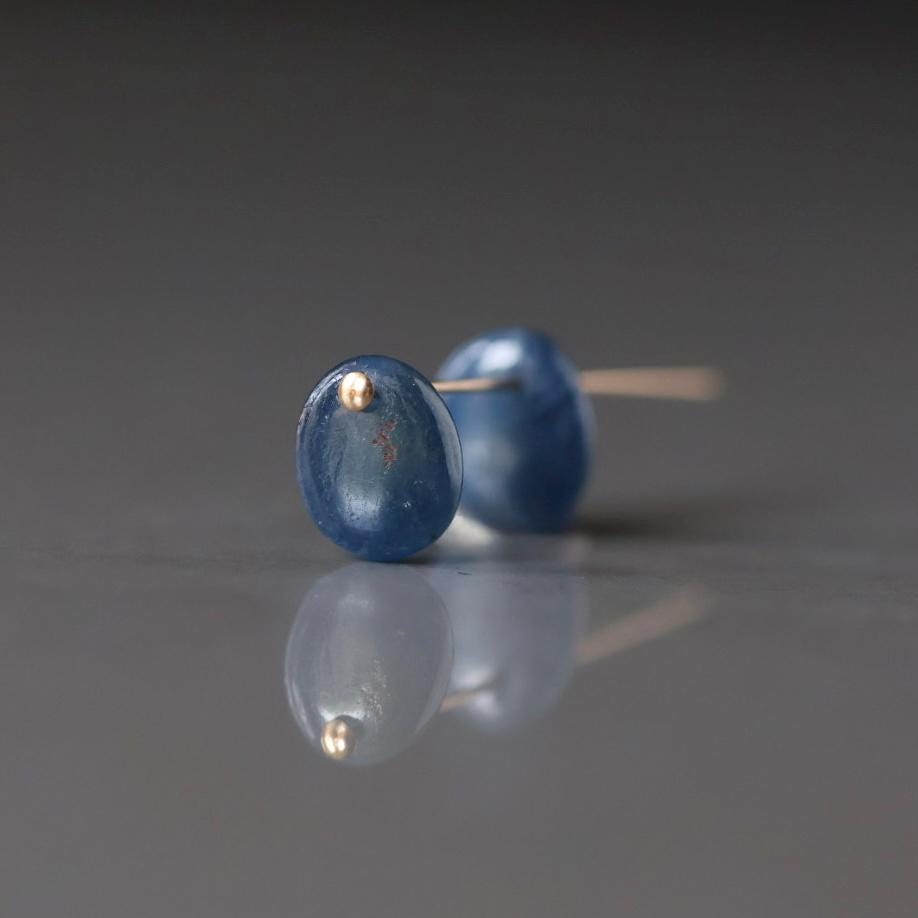 Natural Blue Sapphire Cabochon Beads Top Drilled Briolettes 2 PCs 7x9mm Smooth Drops Sapphire Genuine Gemstone DIY Jewelry Earrings Pendant