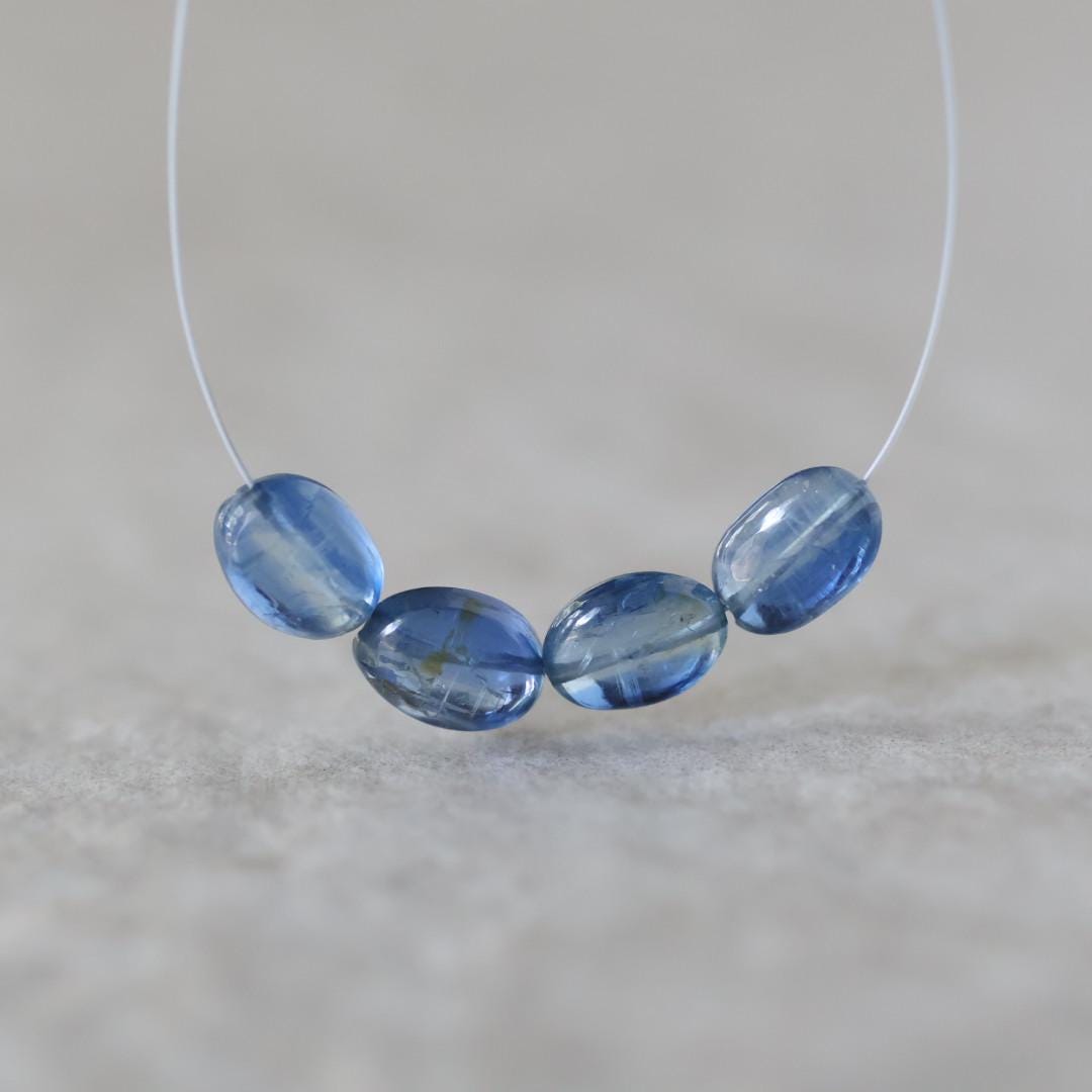 Blue Kyanite Oval Beads – Smooth Oval Natural Gemstone - 4 pcs