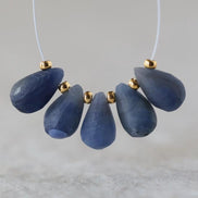 Natural Blue Sapphire Matte Briolette Beads Teardrops Drops 5x9mm 5 PCs Raw Sapphire Gemstone for DIY Jewelry Making