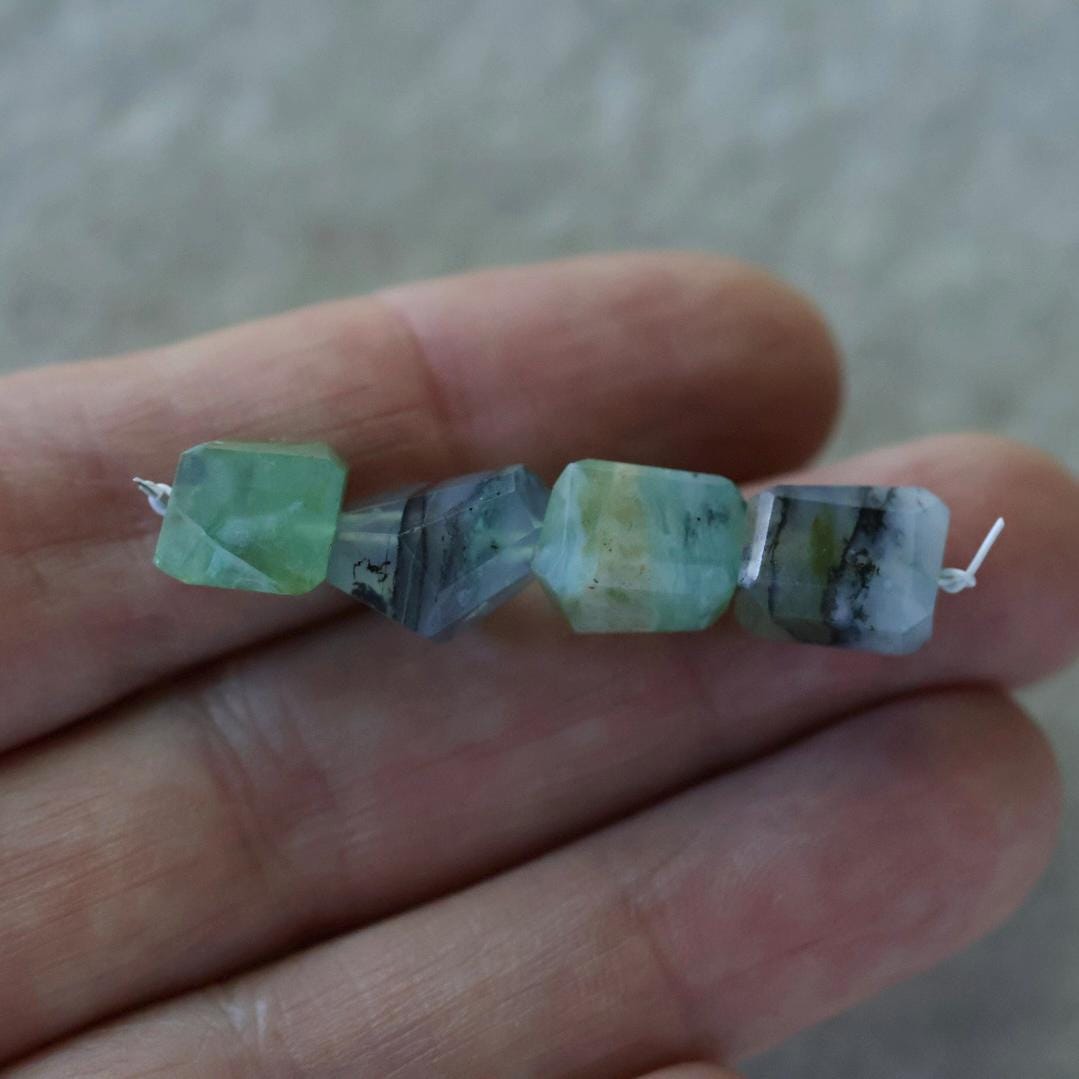Peruvian Green Opal Nugget Beads Freeform Chunks 4 Pcs Opal Genuine Gemstone Beads Natural Opal for Jewelry Making Beading Craft Gift Beads