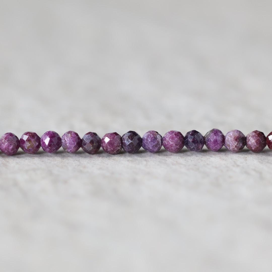 Rare 3mm Stichtite Faceted Round Beads 15"