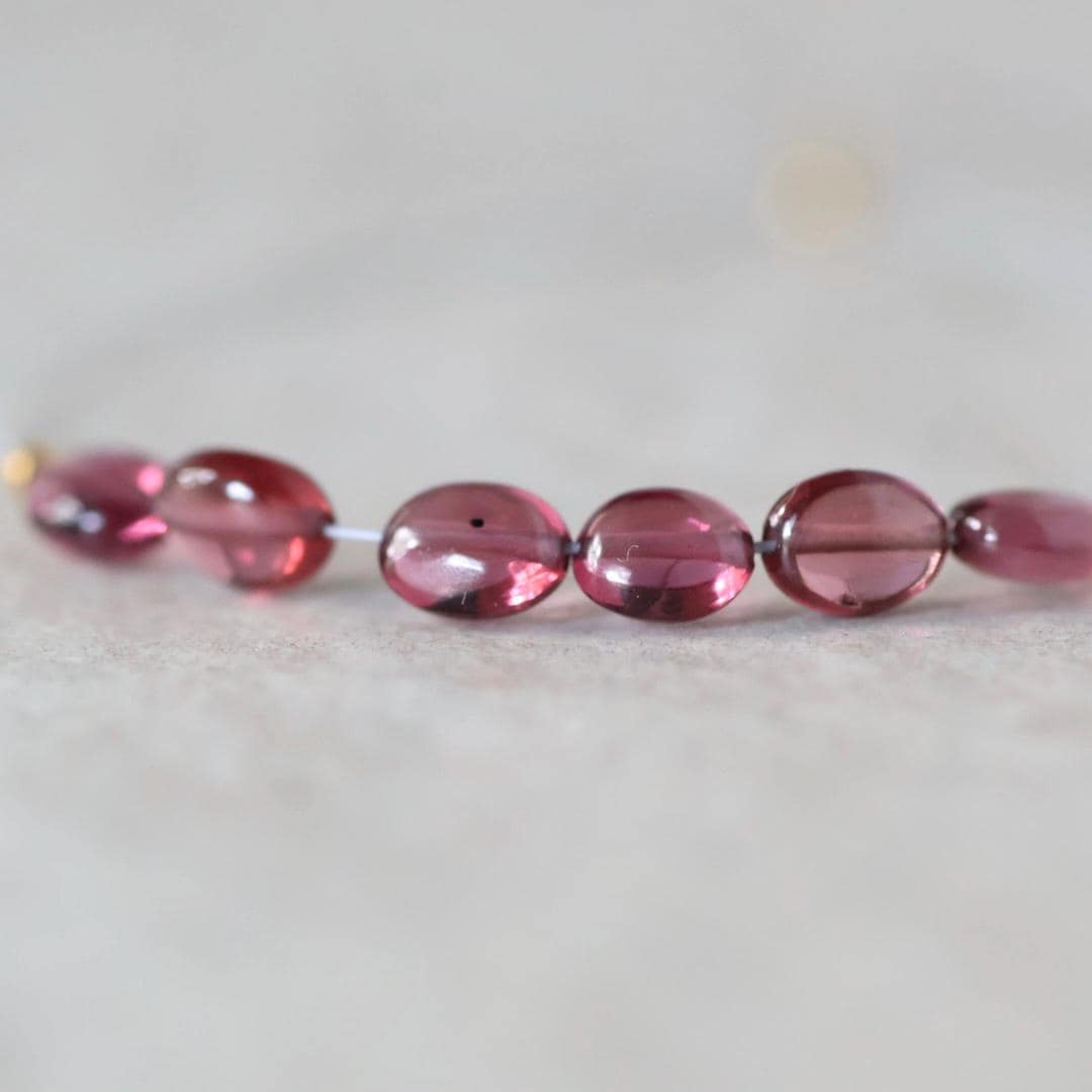 Tiny AAA Malawi Pink Garnet Oval Beads Smooth Gem Quality 6 Pcs Natural Gemstone for DIY Jewelry Making Earrings Necklace