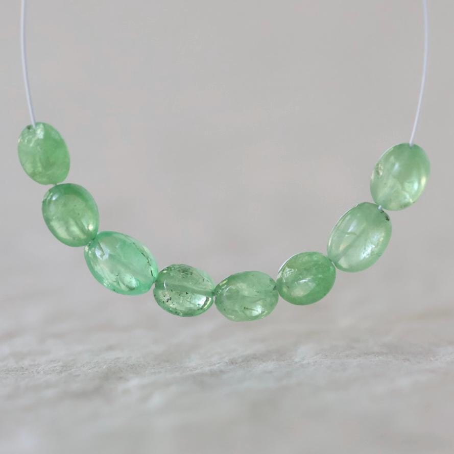 Tiny Natural Tsavorite Garnet Smooth Oval Beads 4-5mm Mini Nuggets Stone Green Gemstone Bead for DIY Jewelry Making