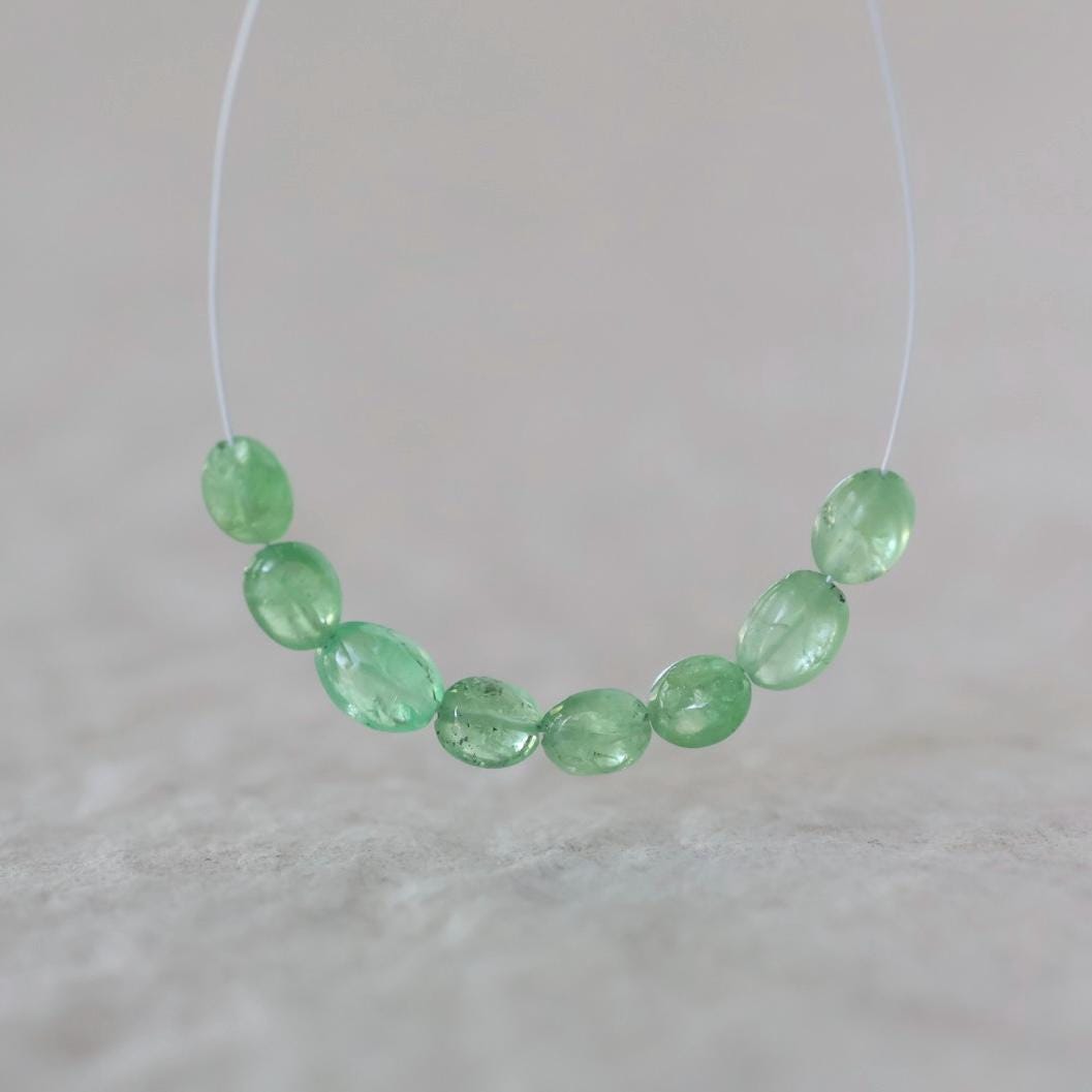 Tiny Natural Tsavorite Garnet Smooth Oval Beads 4-5mm Mini Nuggets Stone Green Gemstone Bead for DIY Jewelry Making