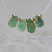 Tiny Raw Tsavorite Briolette Beads Green Garnet Drops Teardrops 4 PCs Natural Gemstone For DIY Jewelry Making Earrings January Birthstone